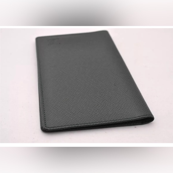 AUTHENTIC LOUIS VUITTON Taiga Porte 14 Cartes M30404 Dark Green 2333I - Picture 7 of 14